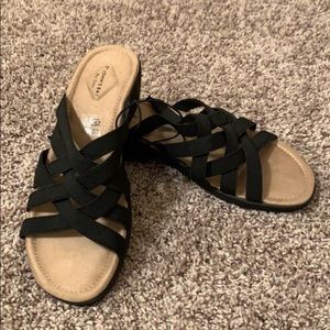 ST JOHNS BAY INEZ SLIDE SANDAL SIZE 8 NWOT
